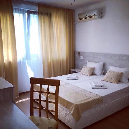 Guest Rooms Southern Nights Varvara  Luaran gambar