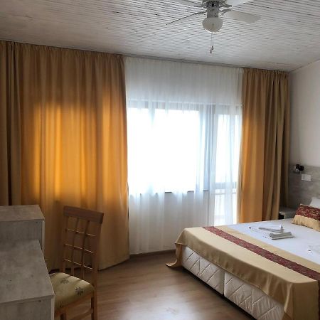 Guest Rooms Southern Nights Varvara  Luaran gambar